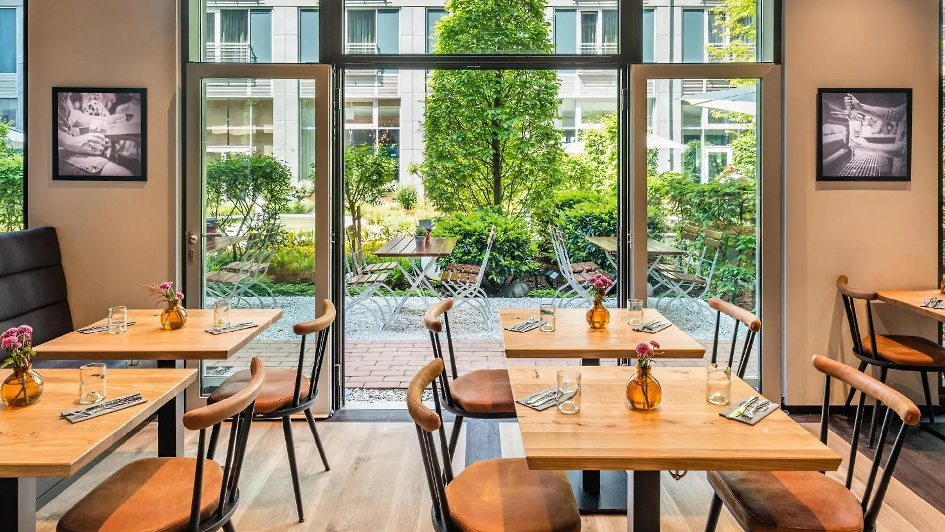 Le Meridien Mnichov 5*,