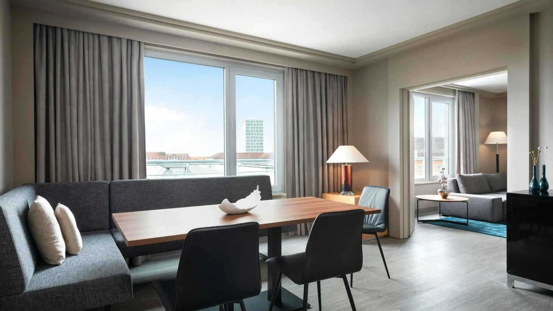 Le Meridien Monachium 5*,